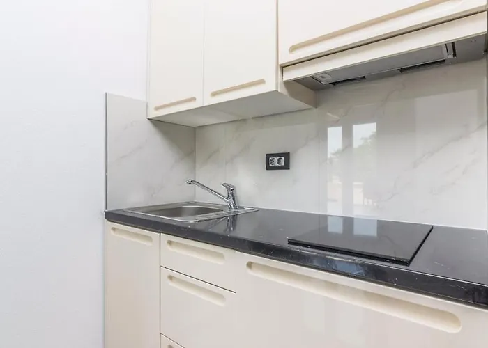 Apartament With Pool